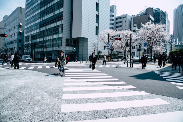 开封为何勤工俭学对在日本的留学生的职业生涯至关重要？